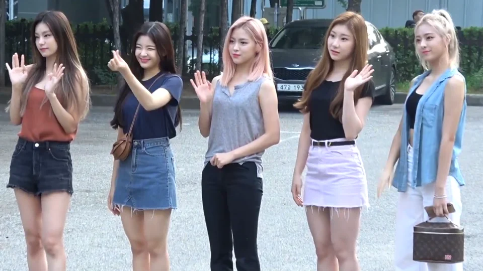 ITZY arriving at Music Bank, 2019.